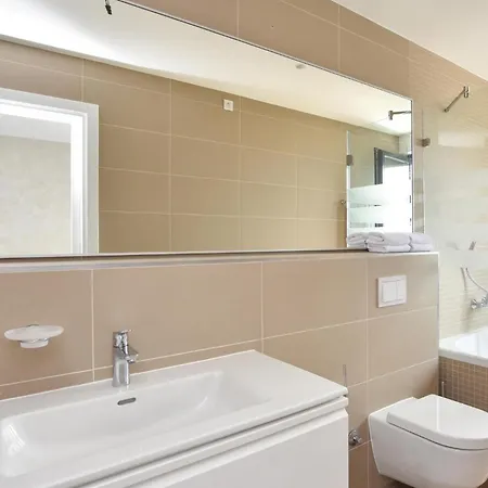 Front In With Sauna * Omiš